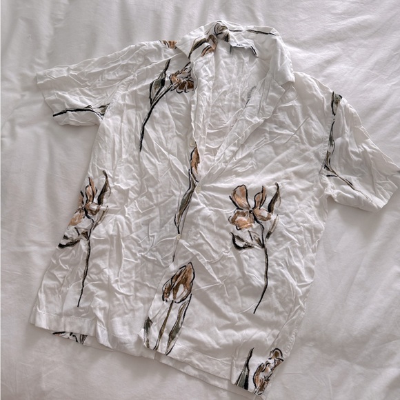 Zara Other - ZARA - floral button up